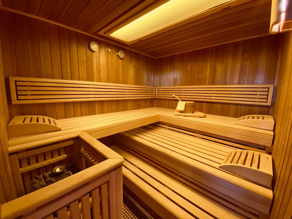 Private Spa Mit Sauna Und Whirlpool Schrozberg Buitenkant foto